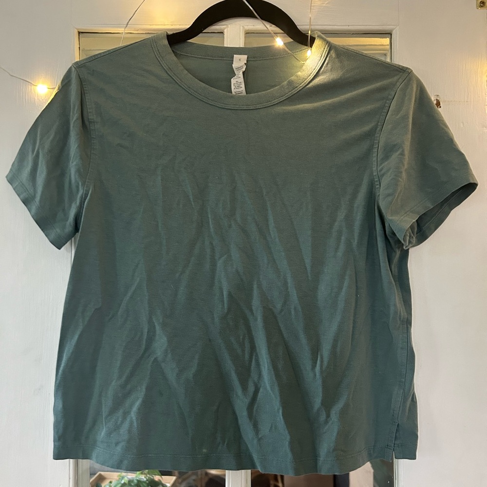 crop tee from lululemon